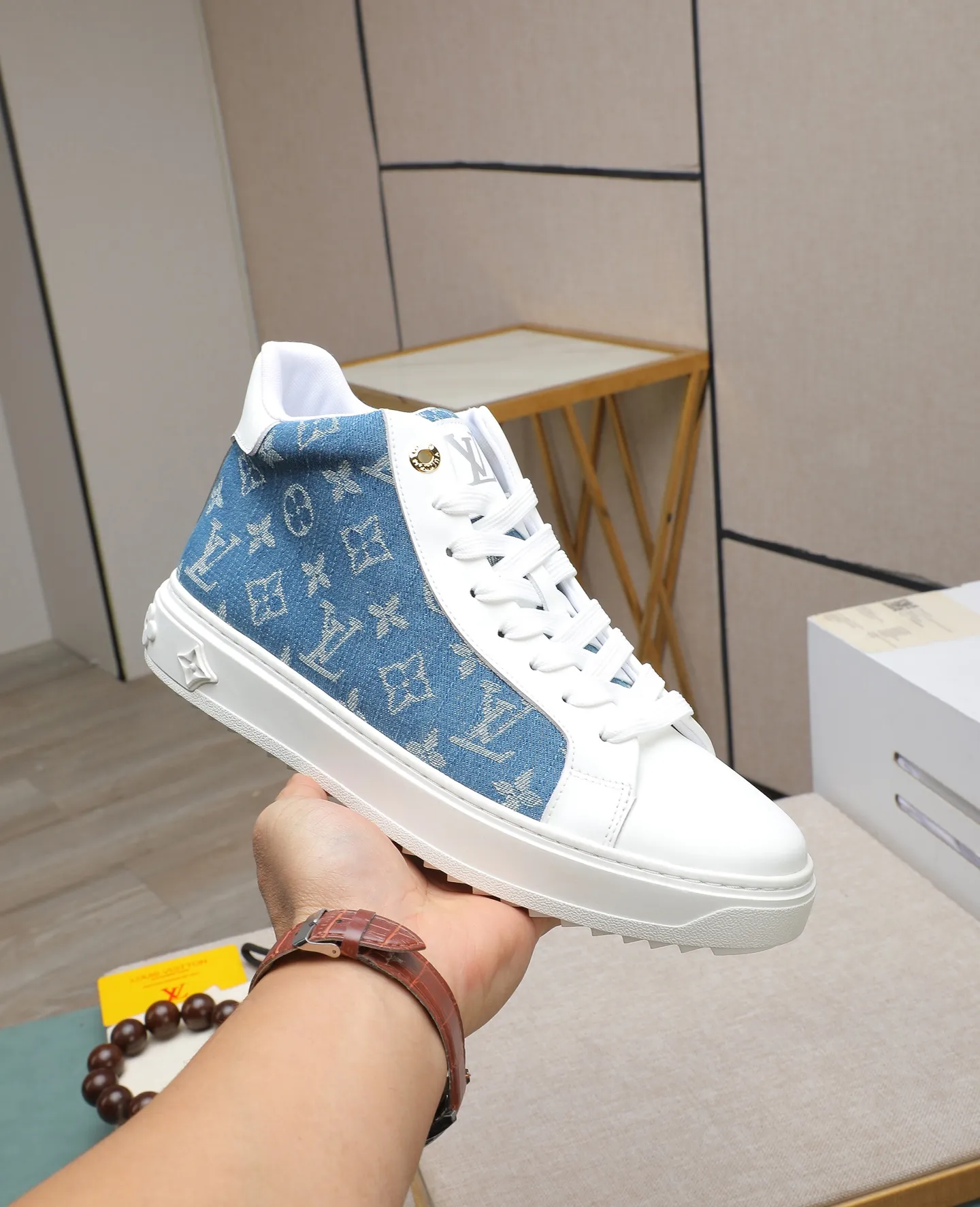 Men's shoes 💰580 📛📛【LOUIS VUITTON】Louis Vuitton official website synchronized new products 👟Milan fashion catwalk style 🇰🇾🇰🇾LV family logo, celebrity style, a must-have for fashionistas ⚠️First-layer calfskin ➕Genuine leather lining ➕Official website original version special outsole 👞Number 38-44